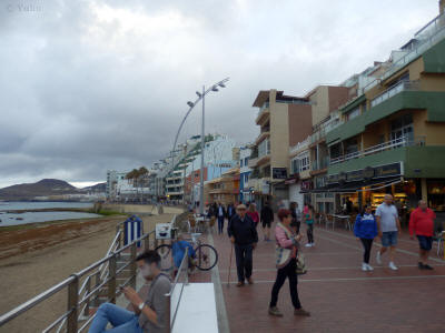 las-palmas-promenada-1054y.jpg